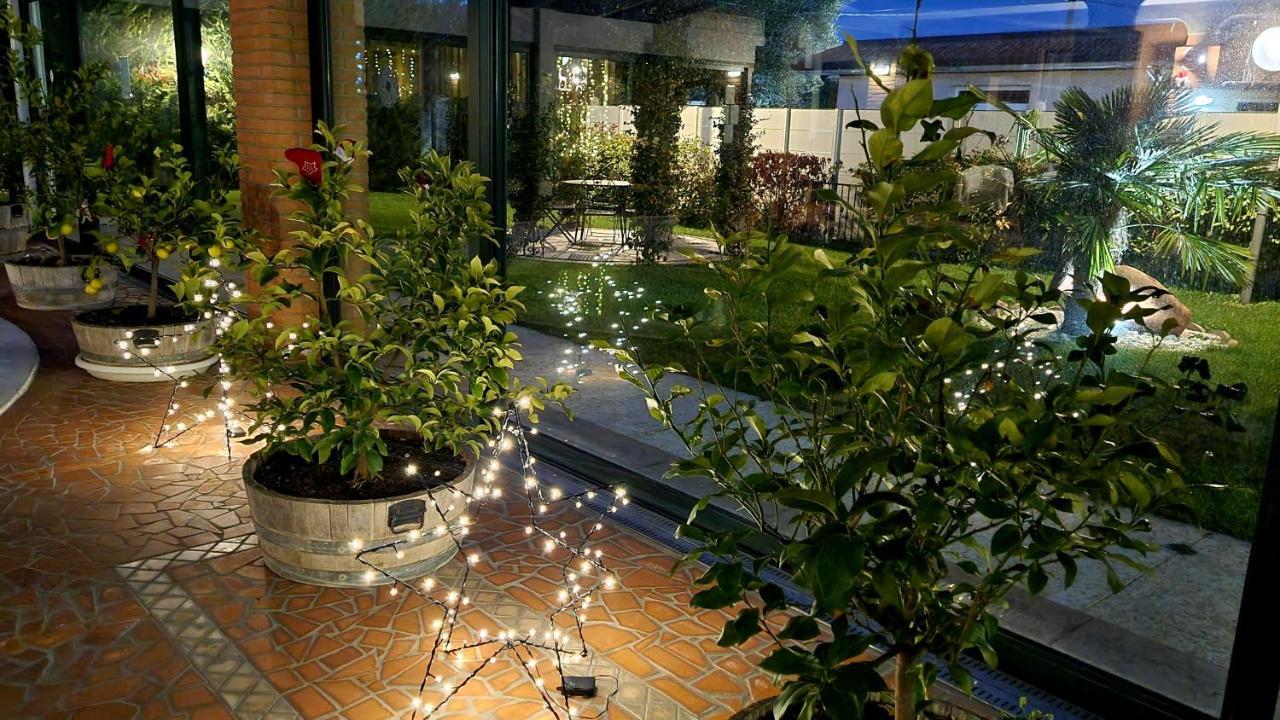 Fontana Oasis Apartments Castelnuovo del Garda Buitenkant foto